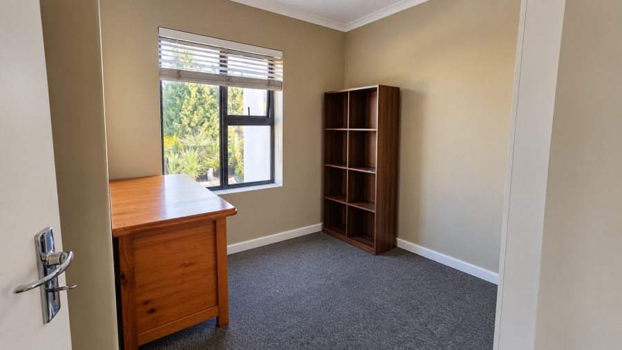 3 Bedroom Property for Sale in Protea Heights Western Cape